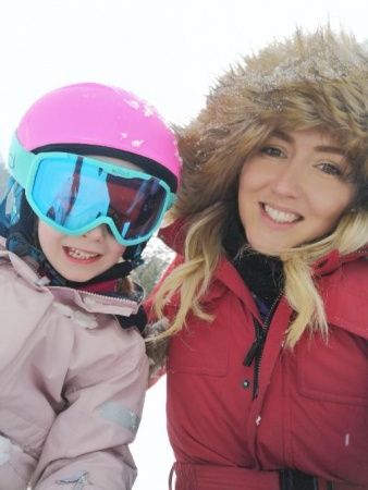 Travel ski nanny